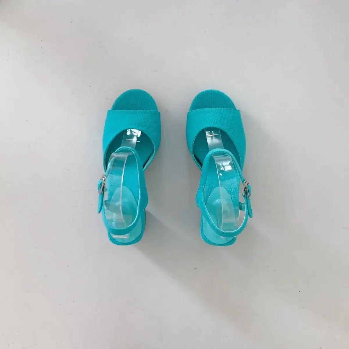 #425 가보시 8.5cm 스트랩 샌들 240 민트 3