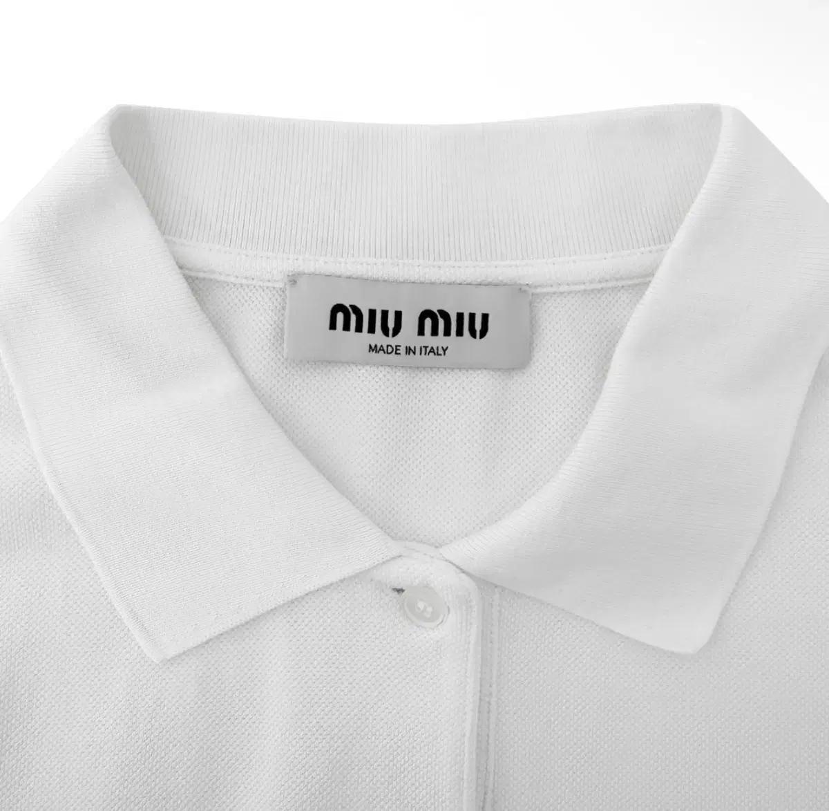 [5% 할인] [XL] 미우미우 24ss 폴로 PK 반팔 티셔츠 화이트 MJN535 9