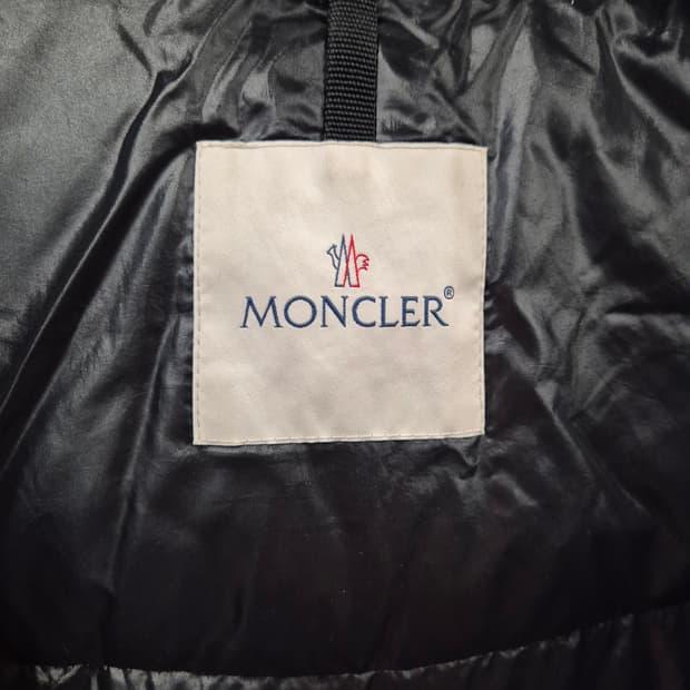 몽클레어패딩 검정 7