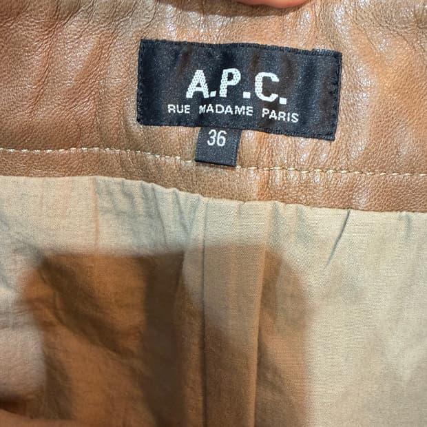 A.P.C. 아페쎄 양가죽 숏팬츠 36 5