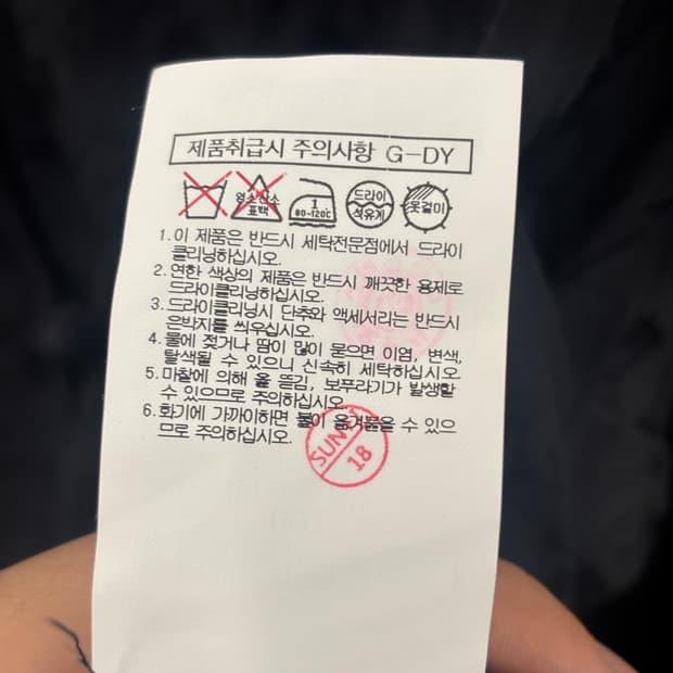 BEAKER 블랙 플라워 블라우스 7
