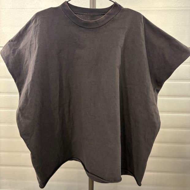 YEEZY one box t-shirt 2 3