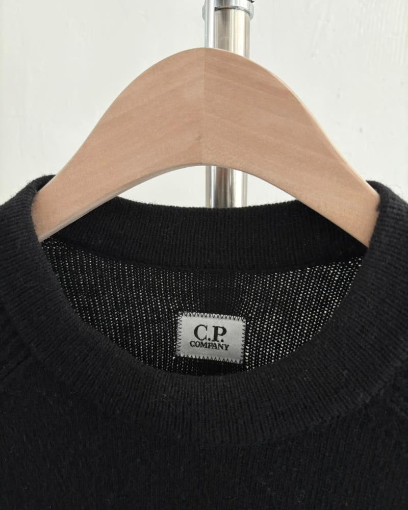 C.P. Company 씨피컴퍼니 블랙 렌즈 와펜 울 크루넥 니트 5