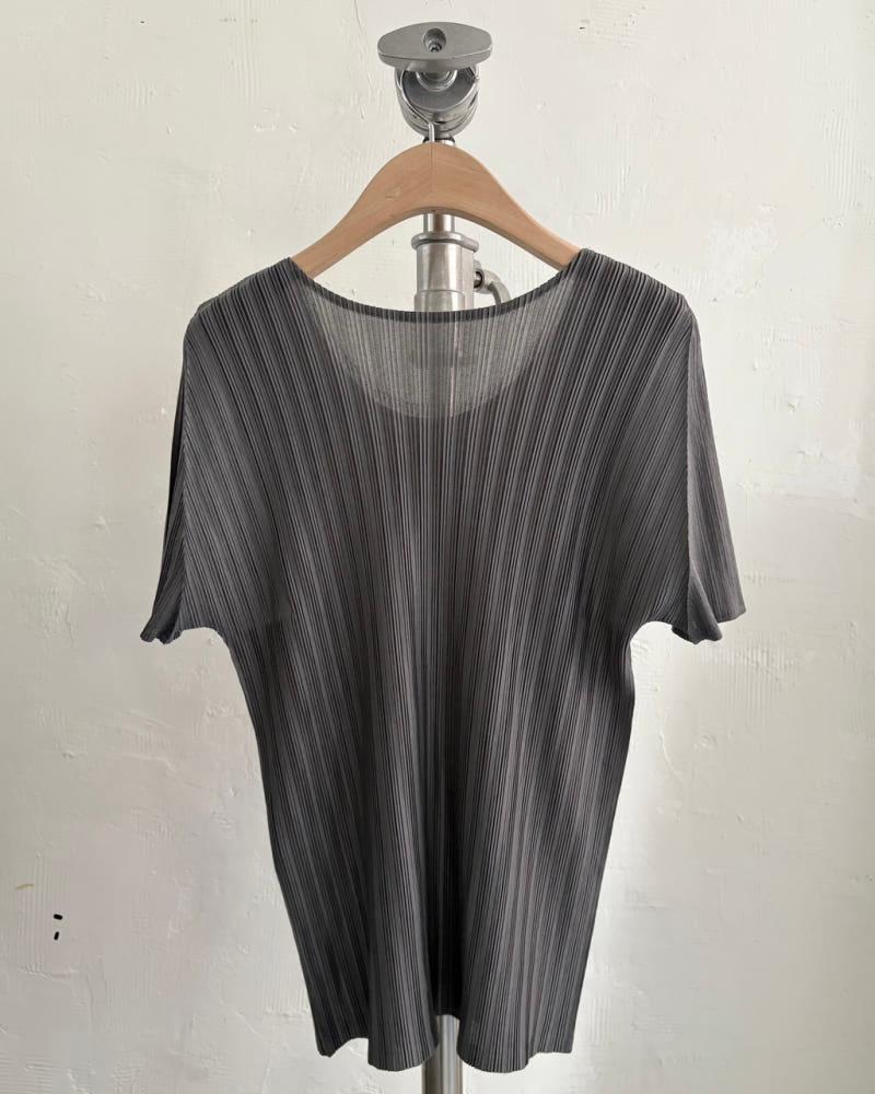 Pleats Please 플리츠플리즈 그레이 플리츠 티셔츠 11