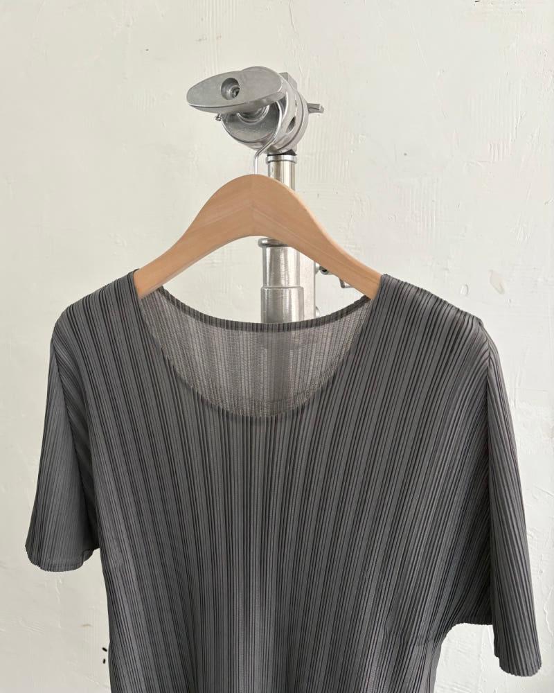 Pleats Please 플리츠플리즈 그레이 플리츠 티셔츠 8