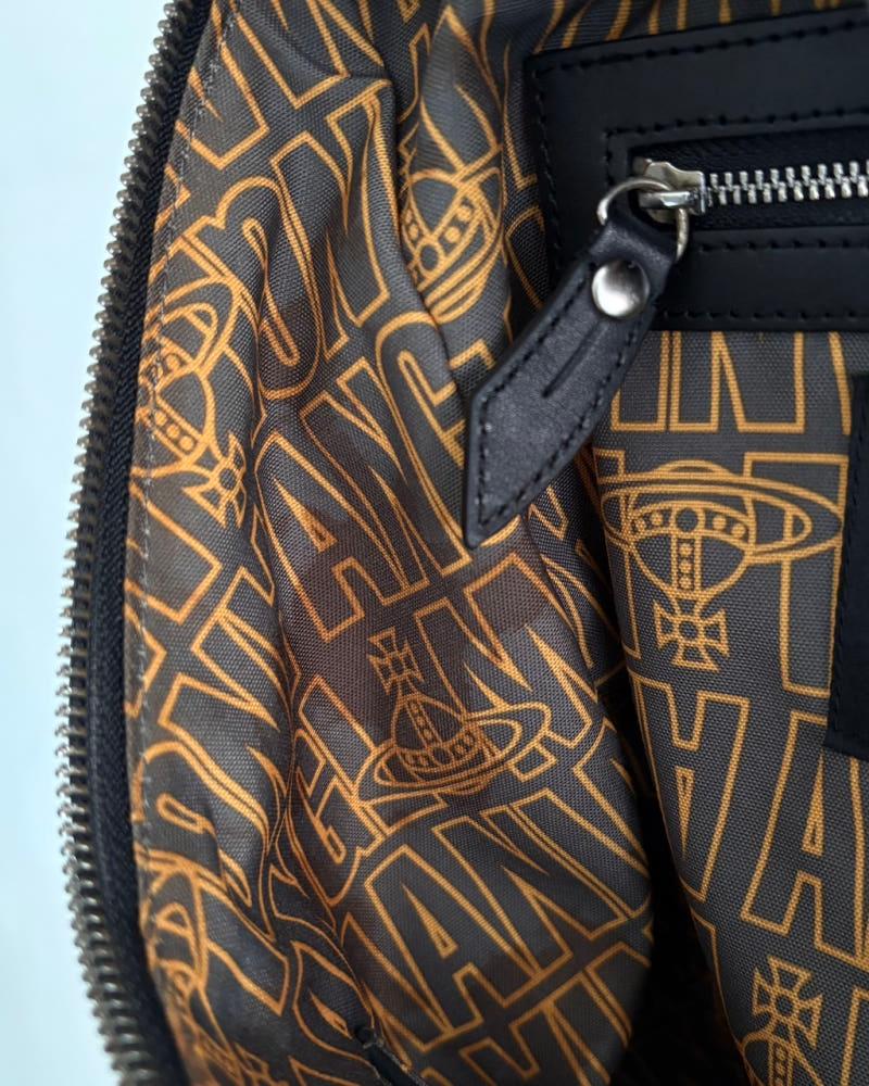 Vivienne Westwood 비비안웨스트우드 앵글로매니아 블랙 레더 백팩 11