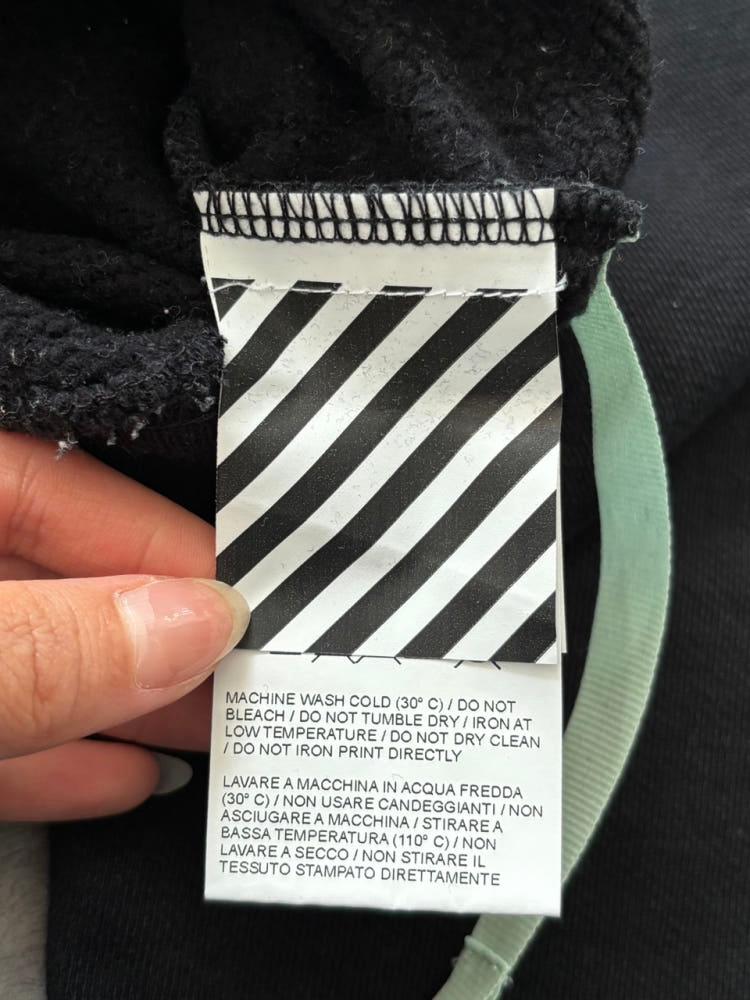 Off White 오프화이트 블랙 레이싱 크롭 맨투맨 10
