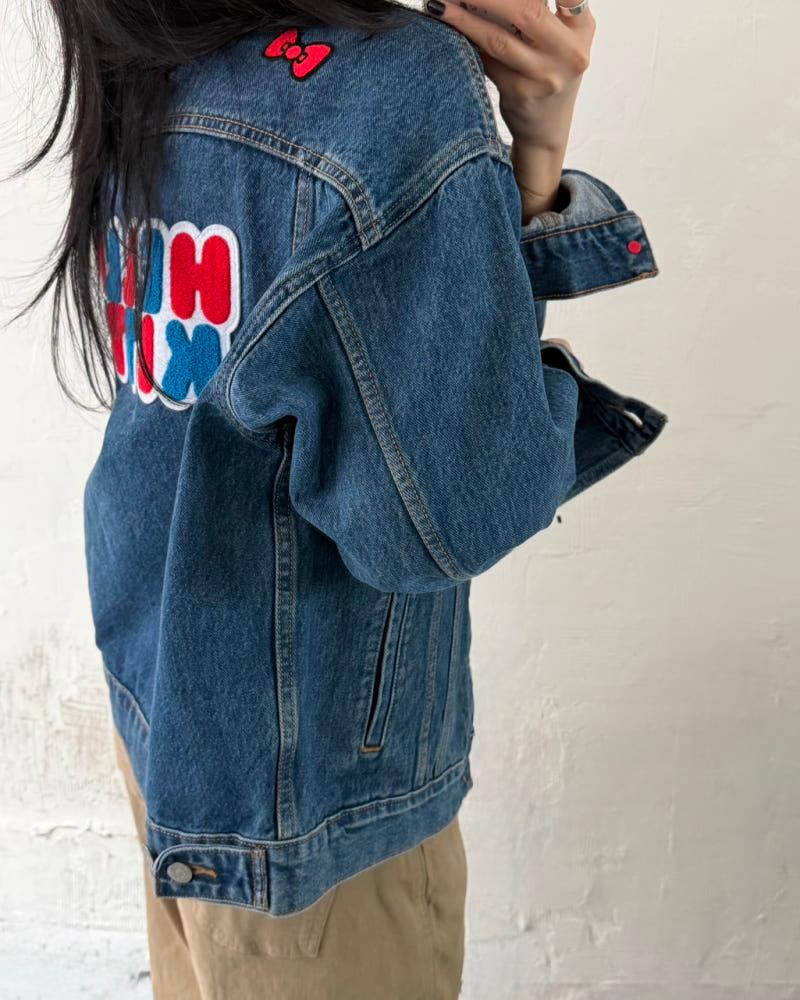 Levi’s 리바이스 x 헬로키티 콜라보 데님 트러커 자켓 4