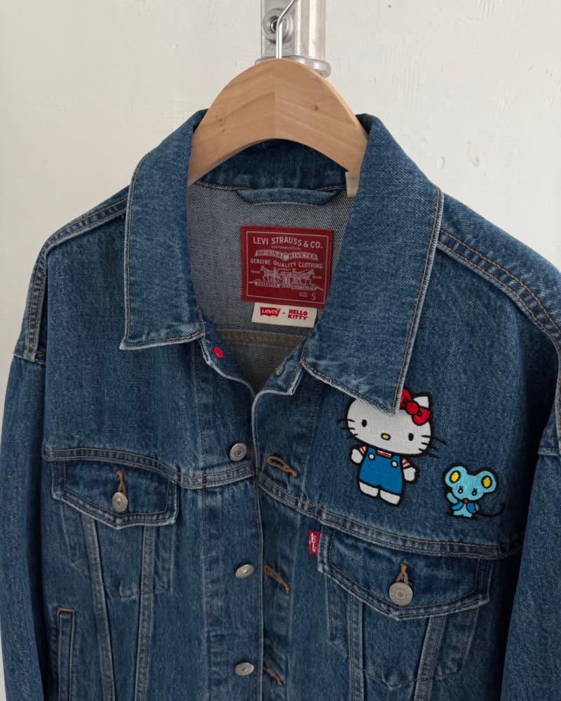 Levi’s 리바이스 x 헬로키티 콜라보 데님 트러커 자켓 6