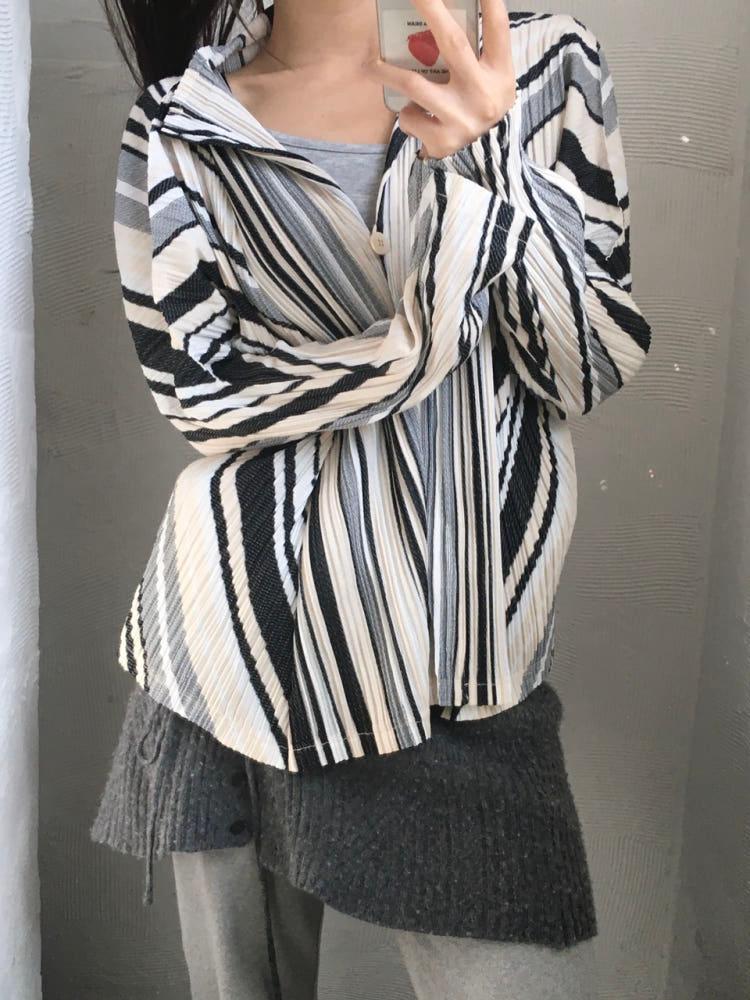 Pleats Please 플리츠플리즈 베이지 블랙 스트라이프 플리츠 자켓 3