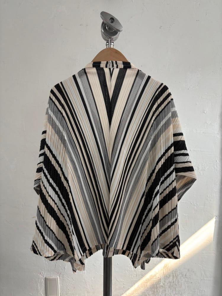 Pleats Please 플리츠플리즈 베이지 블랙 스트라이프 플리츠 자켓 10