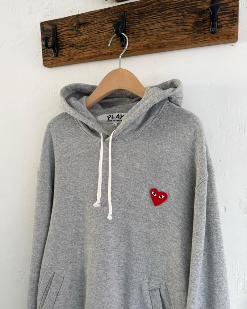COMMEdesGARCONS 꼼데가르송 레드와펜 그레이컬러 후드티 4