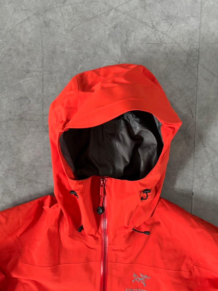 Arcteryx 아크테릭스 레드오렌지 알파 SV 고어텍스 자켓 8