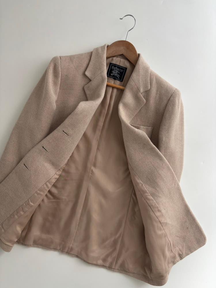 Burberry 버버리 연베이지 자수로고 블레이저 3