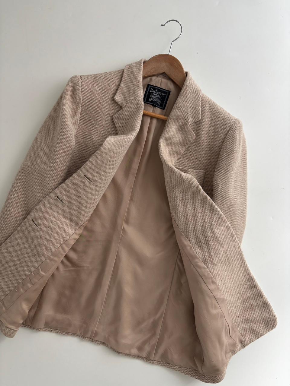 Burberry 버버리 연베이지 자수로고 블레이저 2