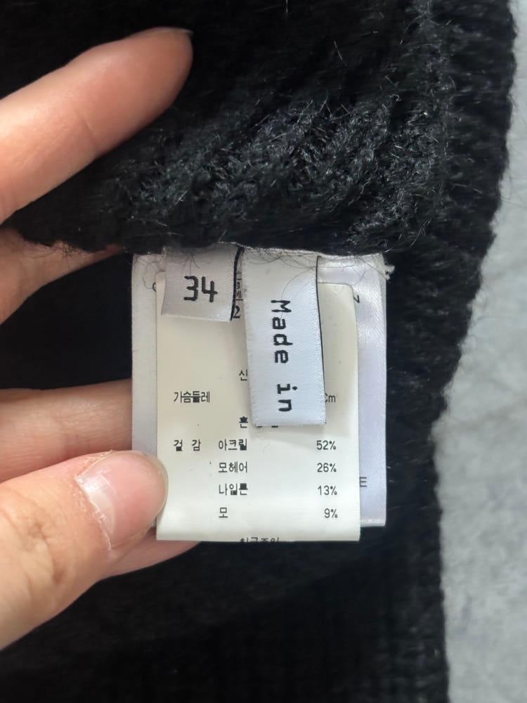 Balenciaga 발렌시아가 모헤어 버튼 터틀넥 니트 11