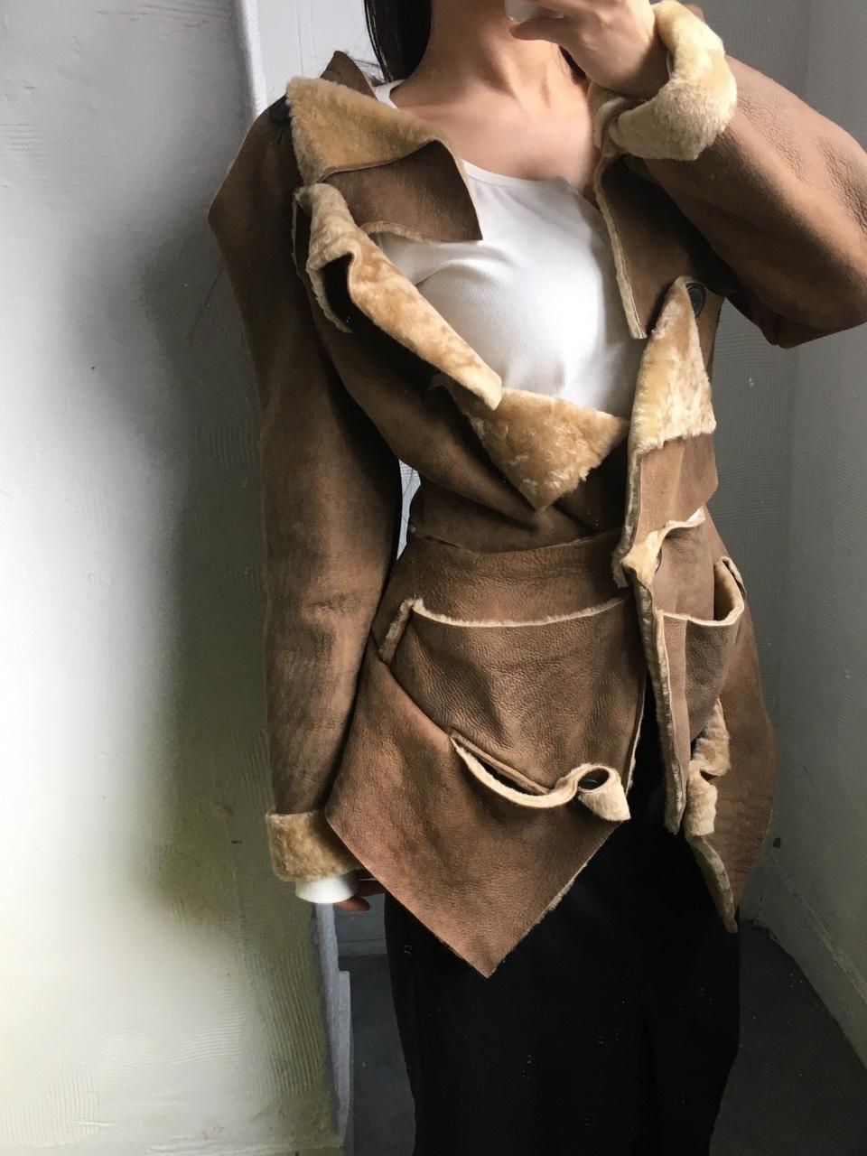 Vivienne Westwood 비비안웨스트우드 브라운 무스탕 2