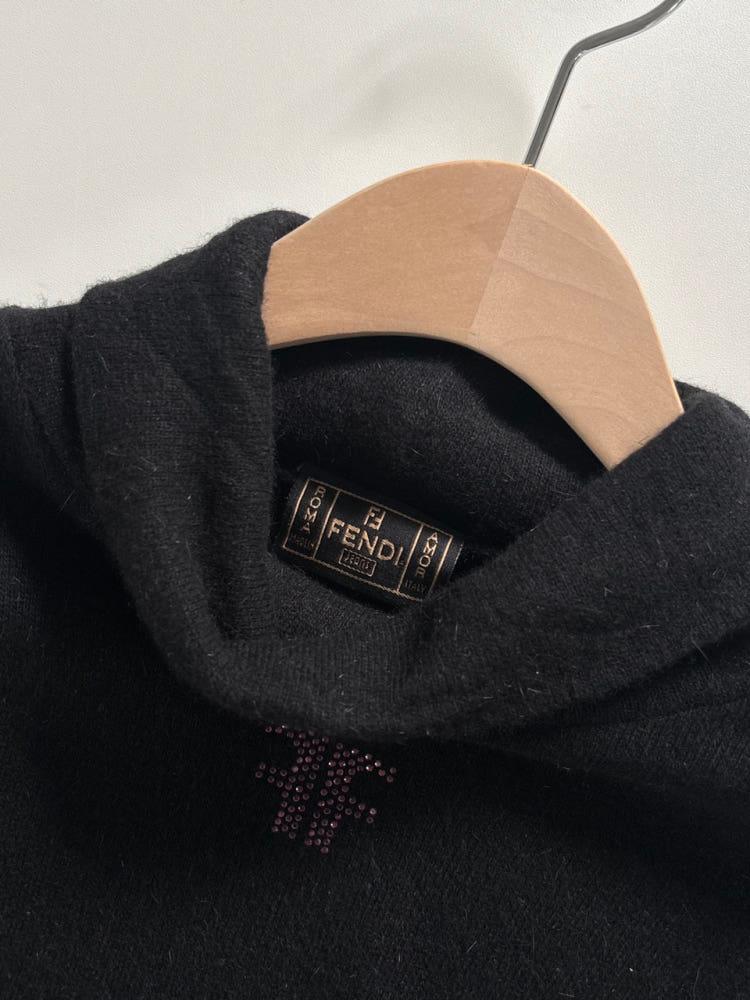 FENDI 펜디 블랙 로고 터틀넥 10