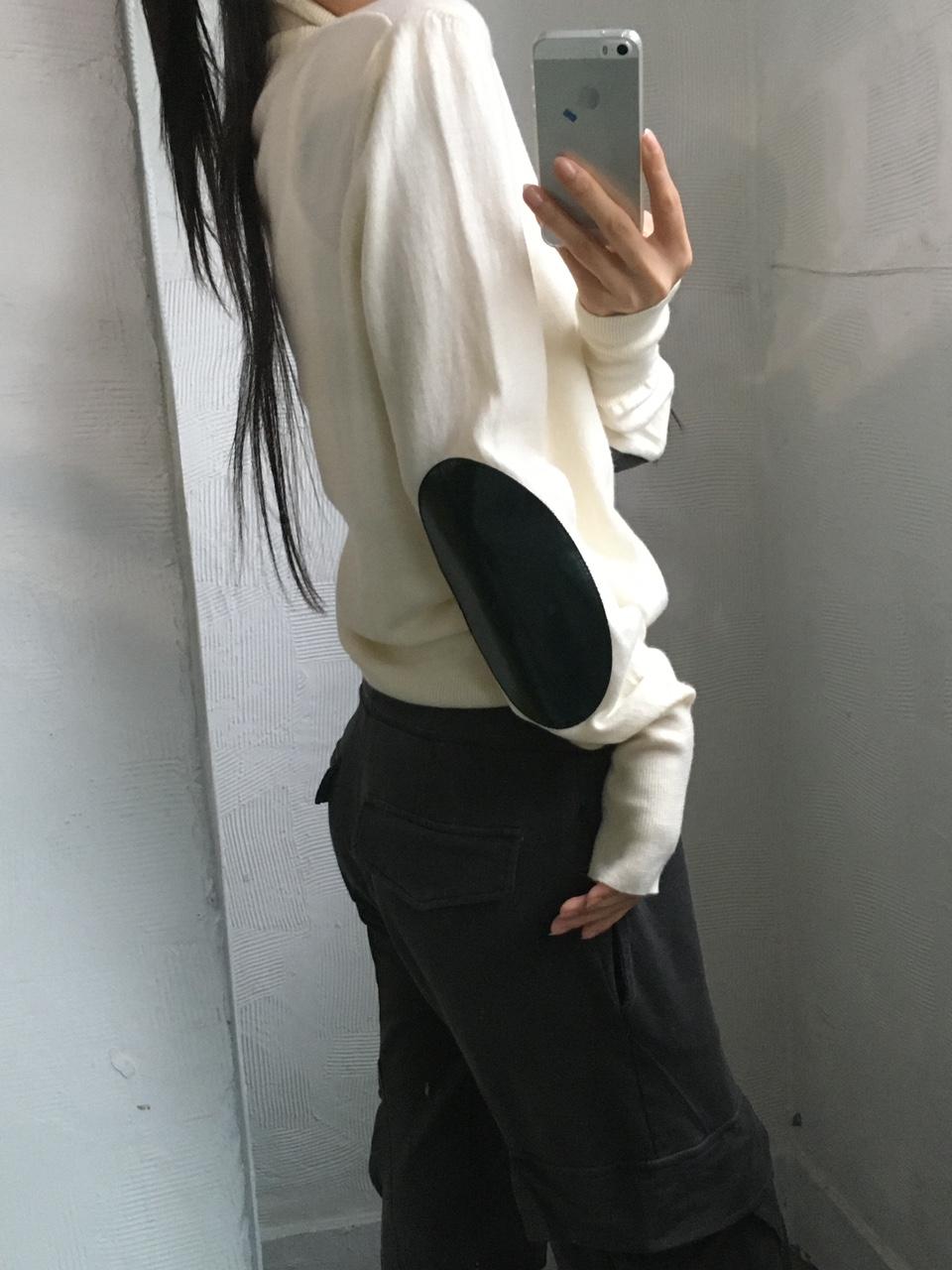 MM6 메종 마르지엘라 아이보리 엘보우 패치 터틀넥 니트 2