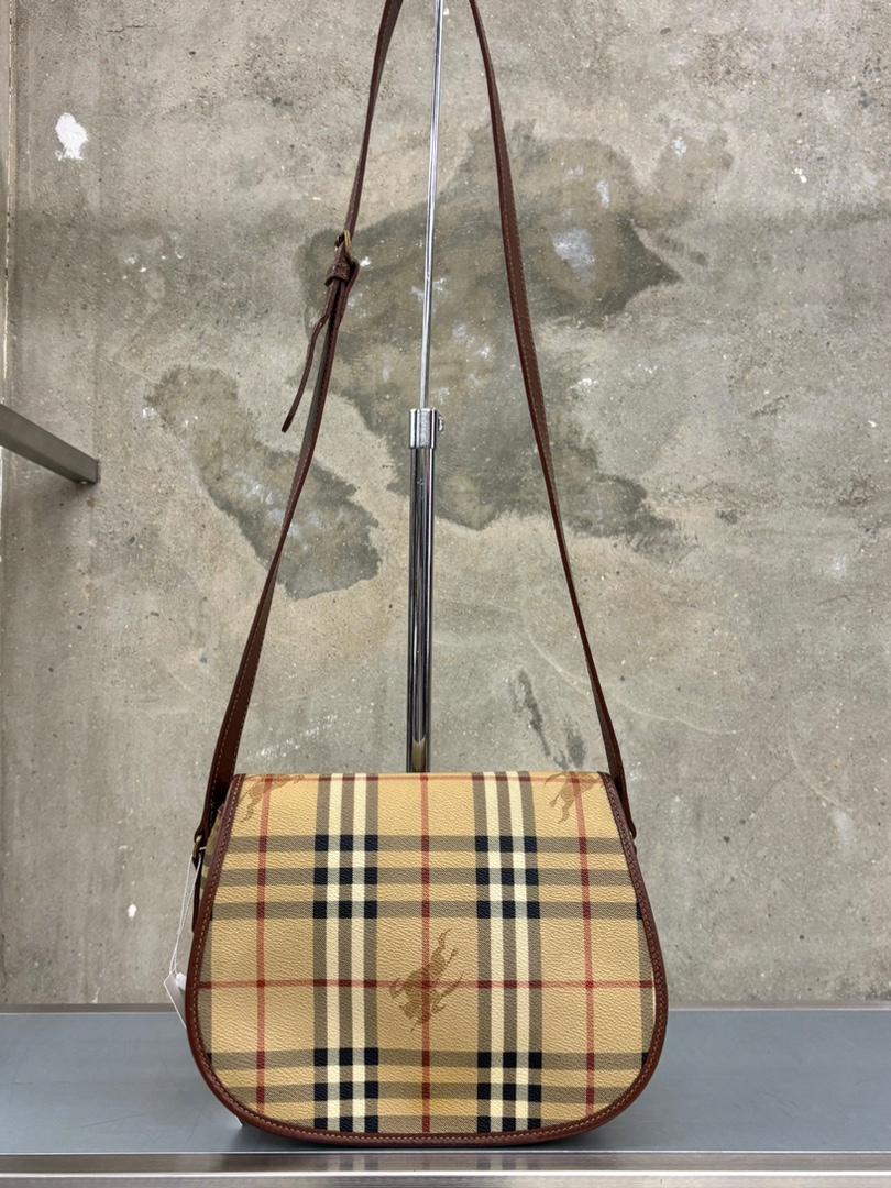 Burberry 버버리 노바체크 호스페리 호보 크로스백 2