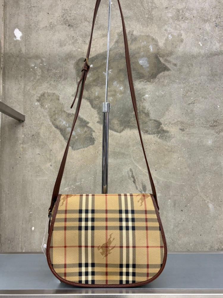 Burberry 버버리 노바체크 호스페리 호보 크로스백 3