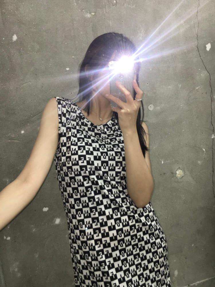 Fendi 펜디 로고 프린트 슬리브리스 원피스 4