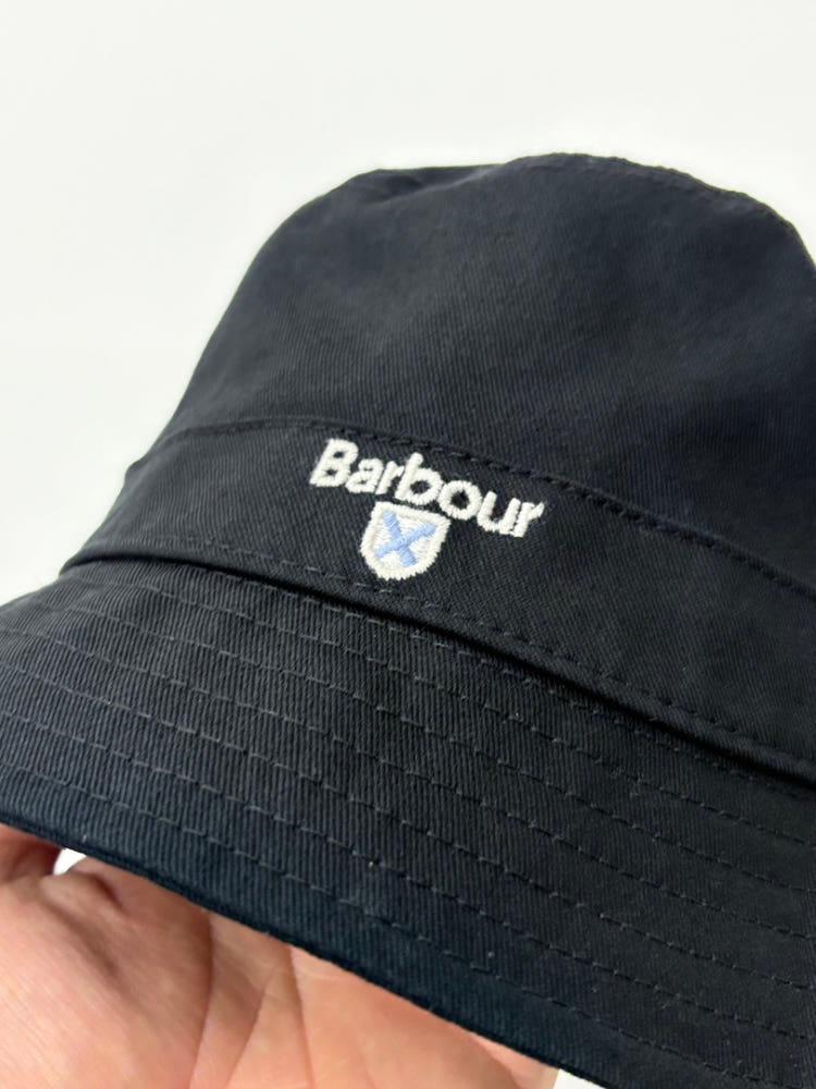 Barbour 바버 캐스케이드 블랙 버킷 4