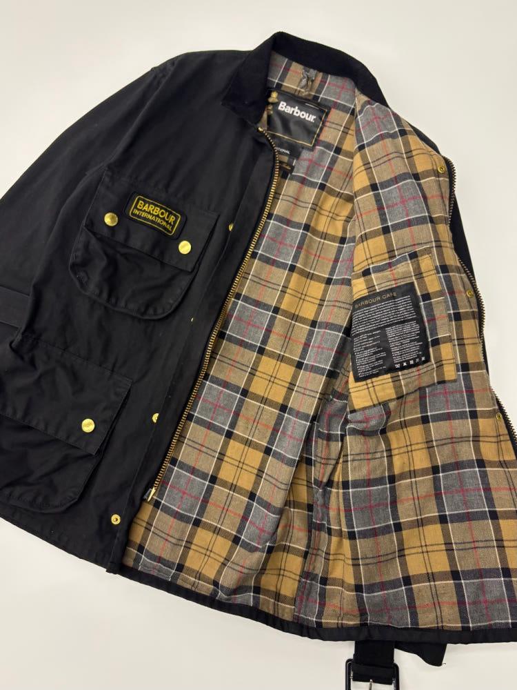 Barbour 바버 인터네셔널 벨티드 왁스자켓 블랙 8