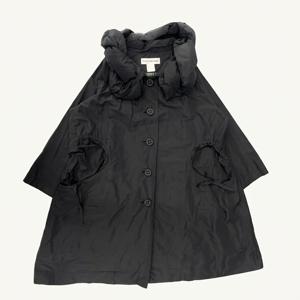 (중고)isseymiyake 이세이미야케 00’s 아카이브 블랙 코트 1