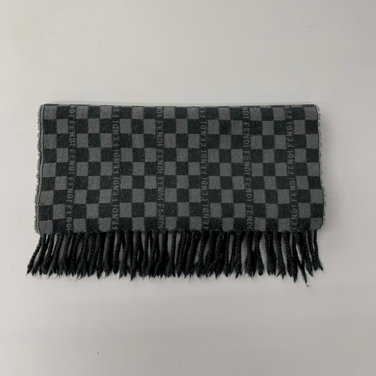 (중고)Fendi 펜디 그레이 체크 로고 머플러 2