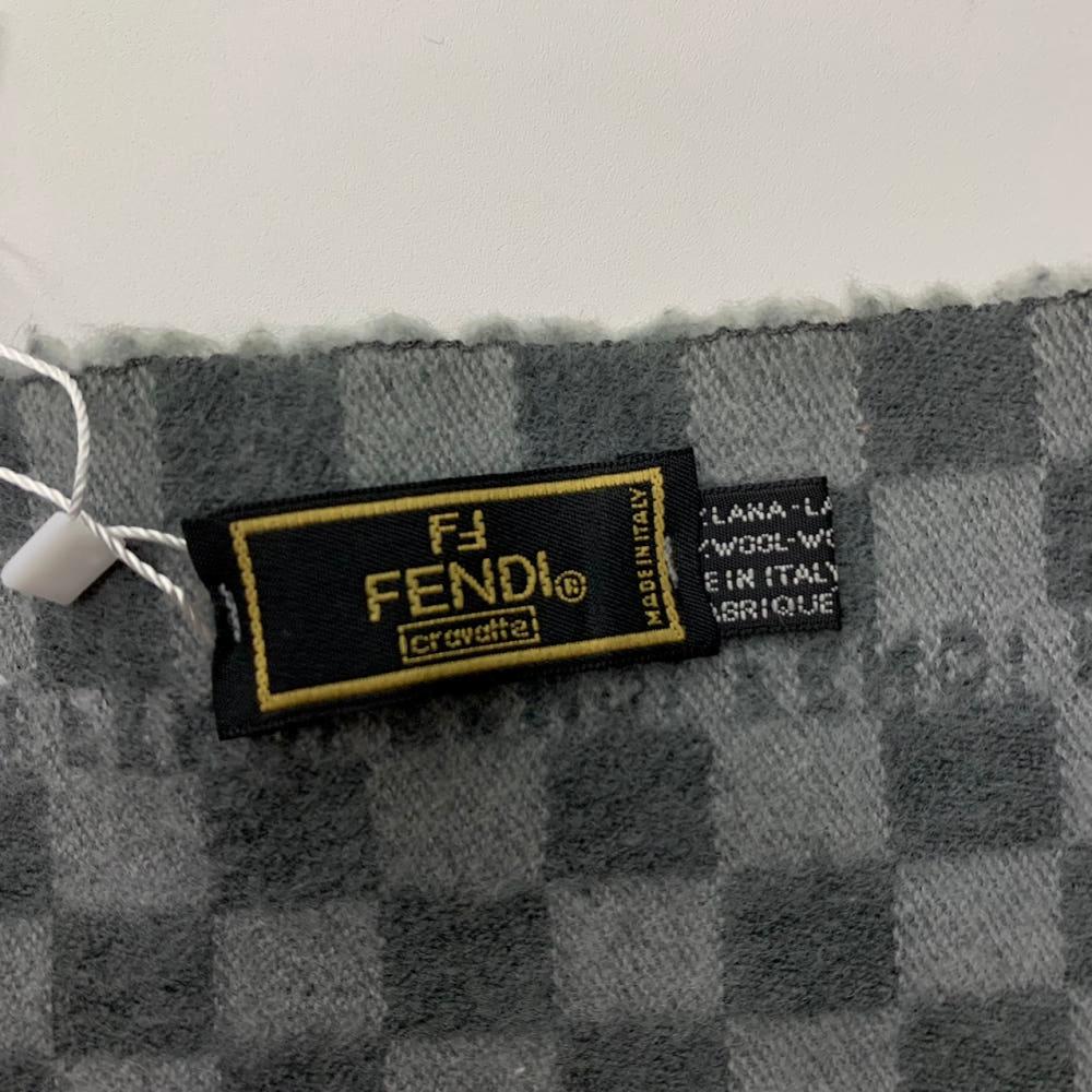 (중고)Fendi 펜디 그레이 체크 로고 머플러 8