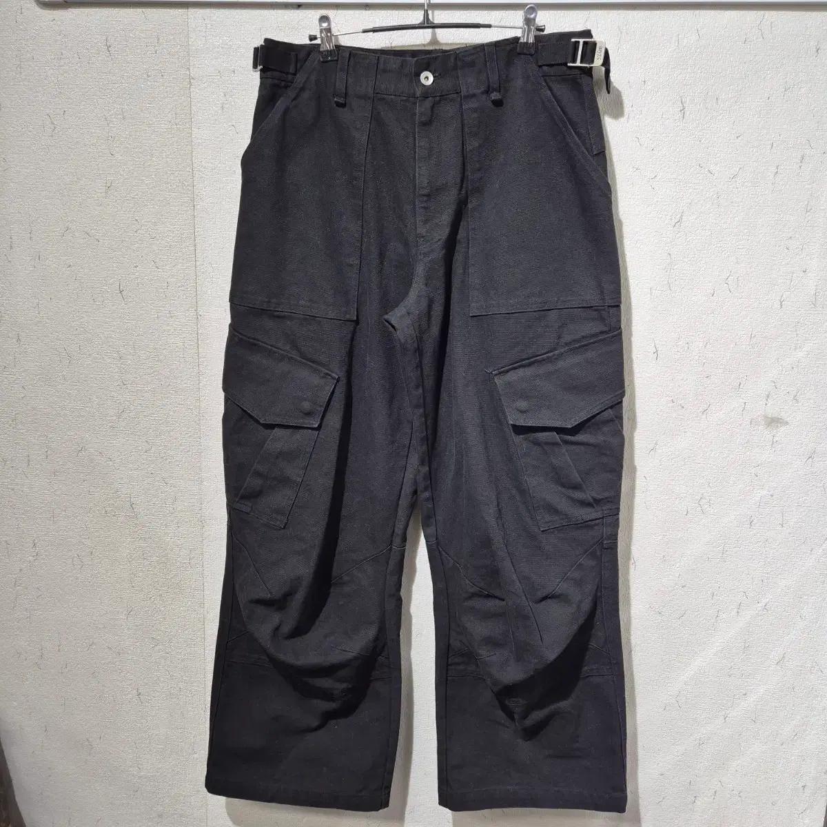 이예 블랙 카고 팬츠 2