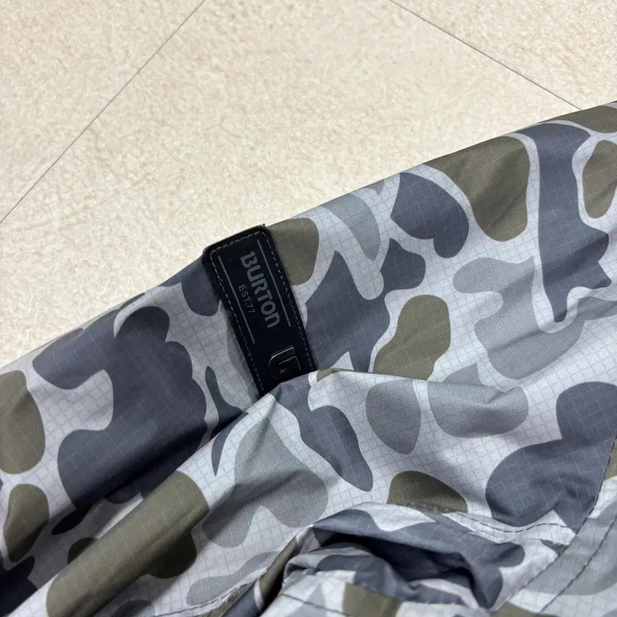 버튼 카모플라주 스타디움 자켓 4