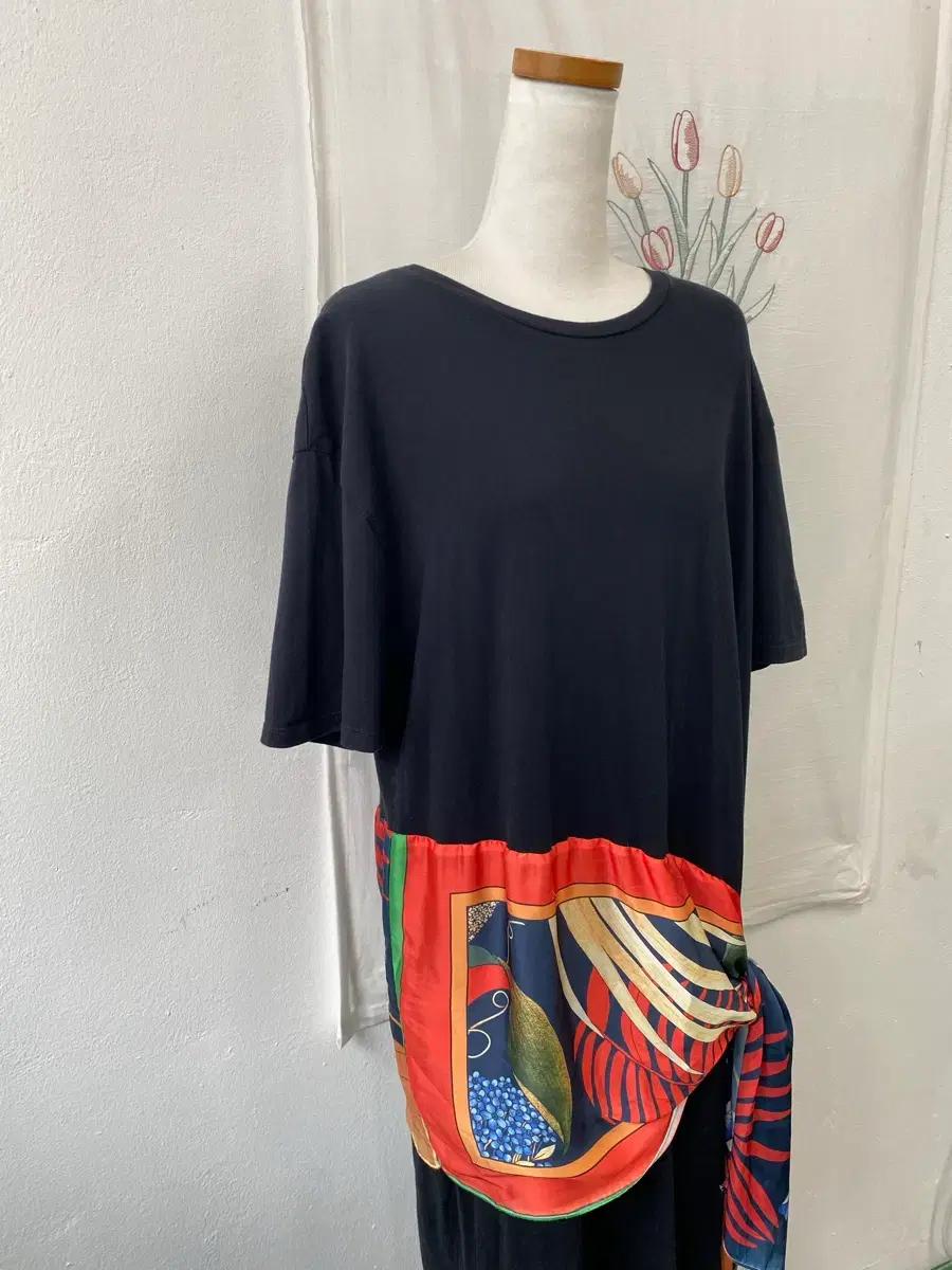 자라(Zara) 블랙 미디 원피스 스카프 디테일 4