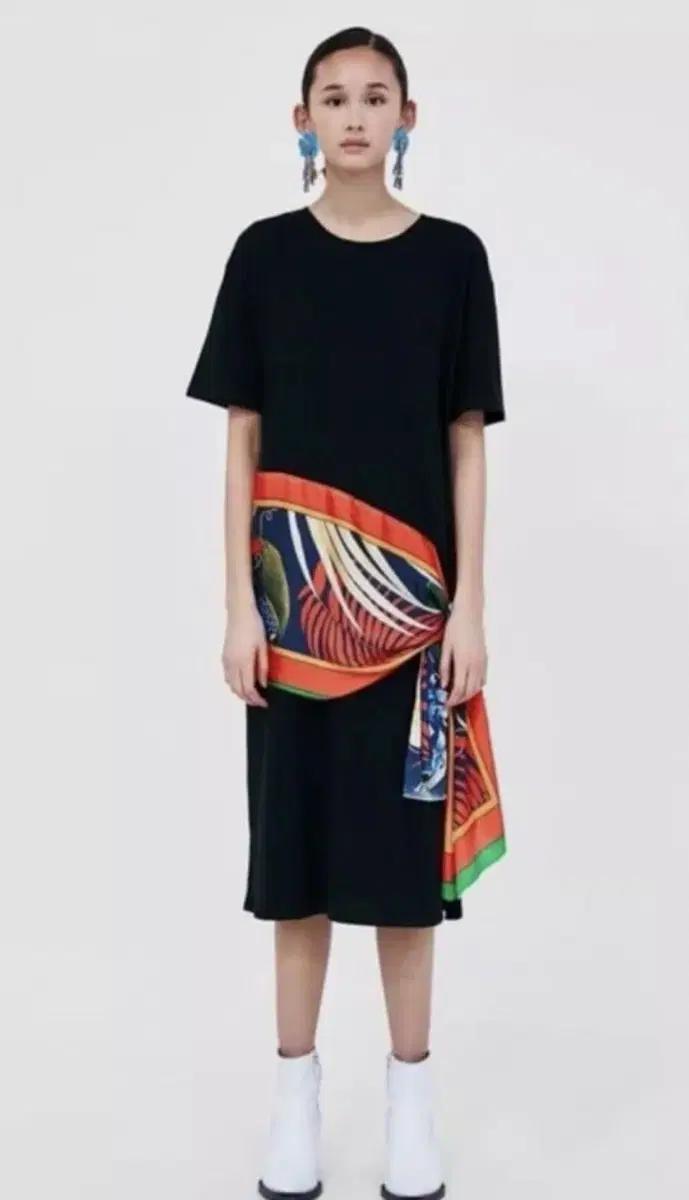 자라(Zara) 블랙 미디 원피스 스카프 디테일 9