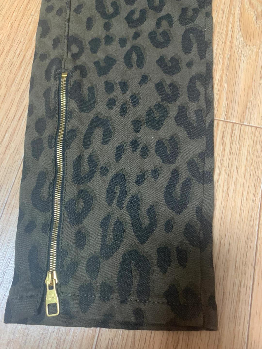 루이비통 레오파드 지퍼 팬츠 36 7