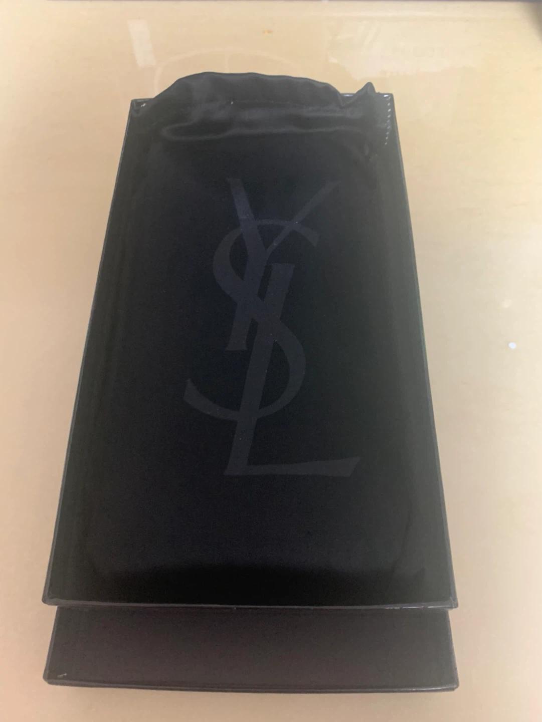 입생로랑 YSL 블랙 페이던트 롱 월렛 10