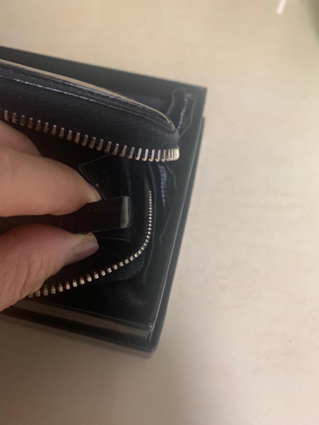 입생로랑 YSL 블랙 페이던트 롱 월렛 8