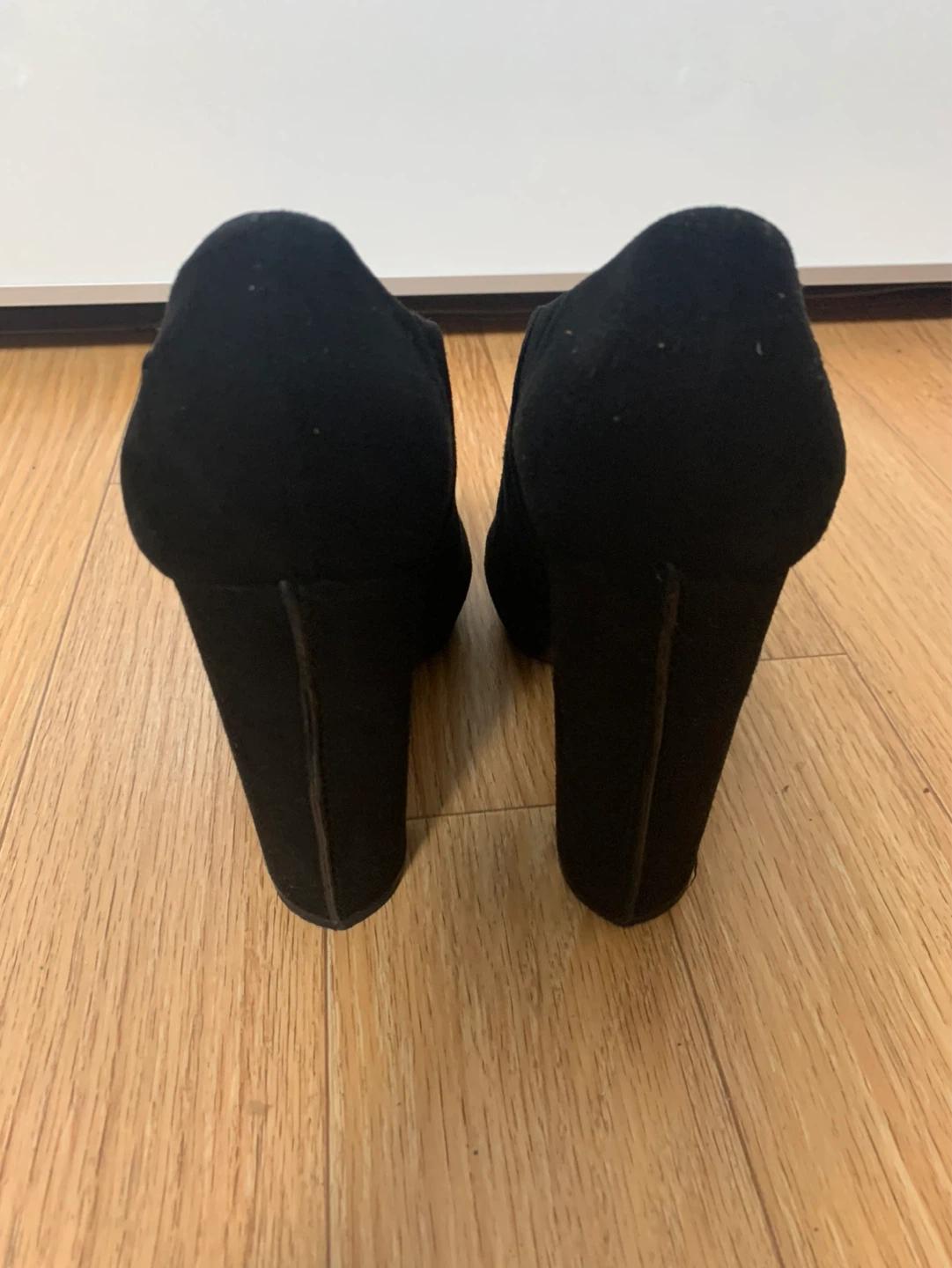 코스튬내셔널 블랙 스웨이드 오픈토 힐 4