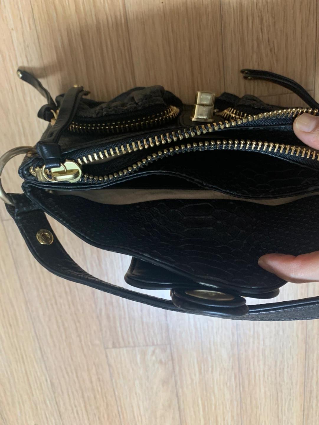Botkier 블랙 숄더백 7