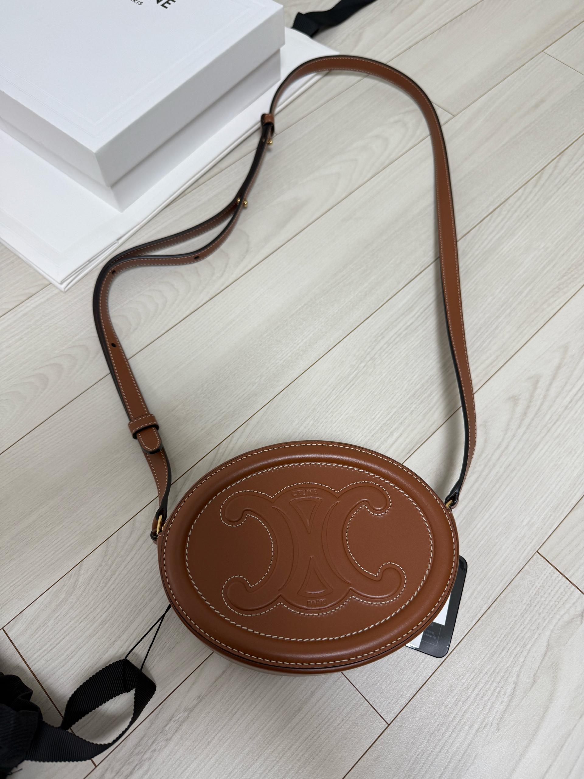셀린느 오벌 미니 5