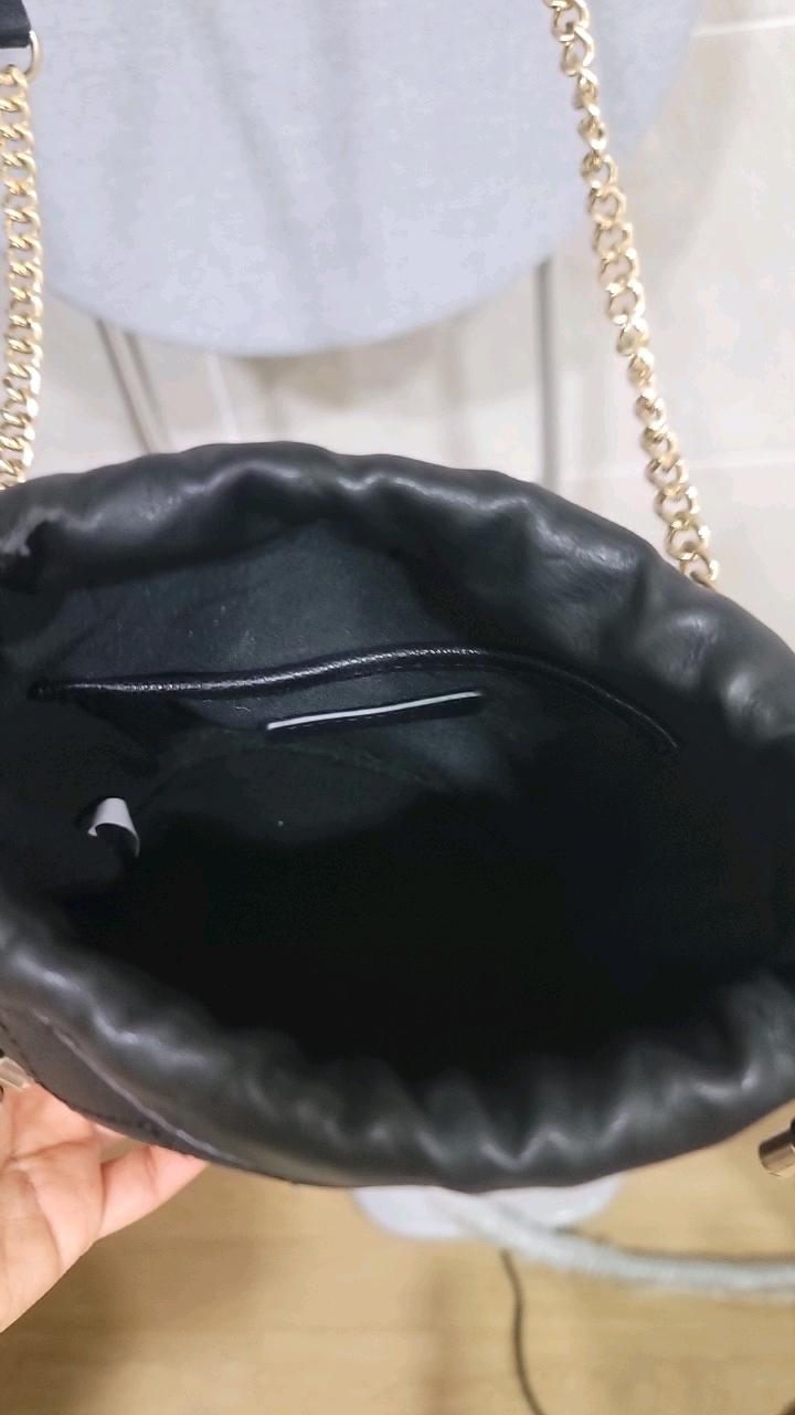 세인트스코트 퀼팅 체인 버킷백 블랙 6
