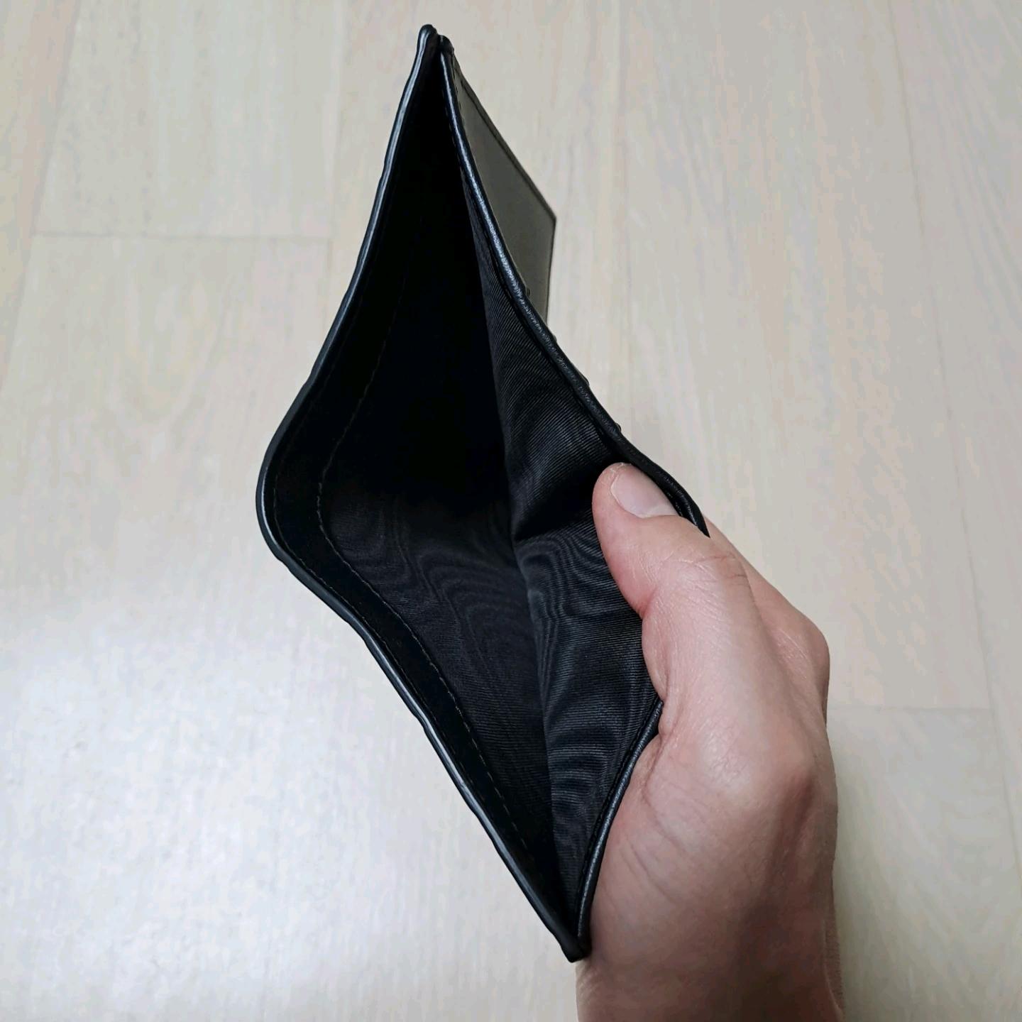 [정품/새상품급] 프라다 브러쉬드 레더 지갑 블랙, 프라다지갑,프라다카드지갑 7