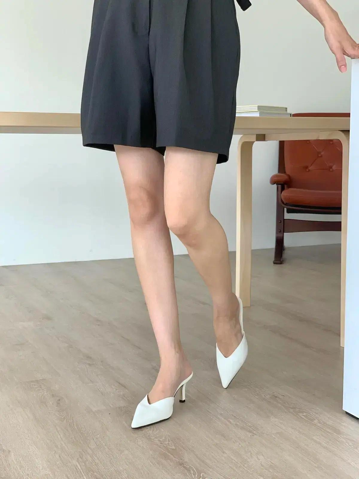 #세일 856 뾰족코 7cm 형광 스틸레토 뮬 240 그린 9