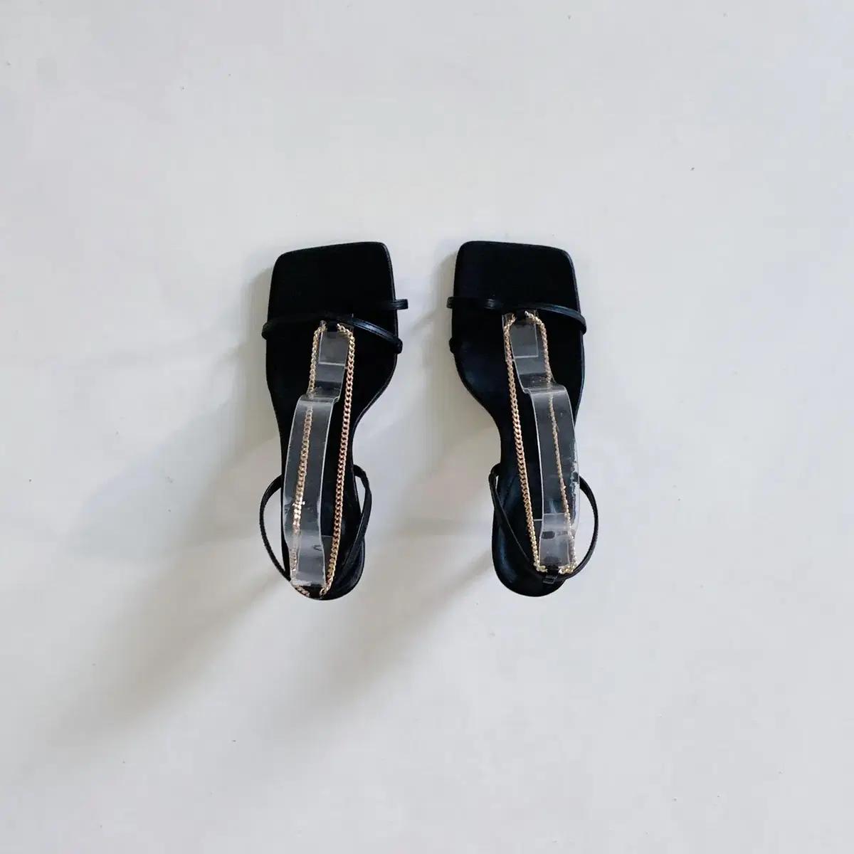 #세일 168 슬림 체인 8cm 스틸레토 샌들 235 블랙 3