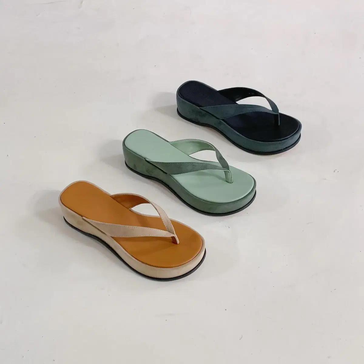 #세일 9304 스웨이드 배색플랫폼 5cm 쪼리슬리퍼 245 브라운 11