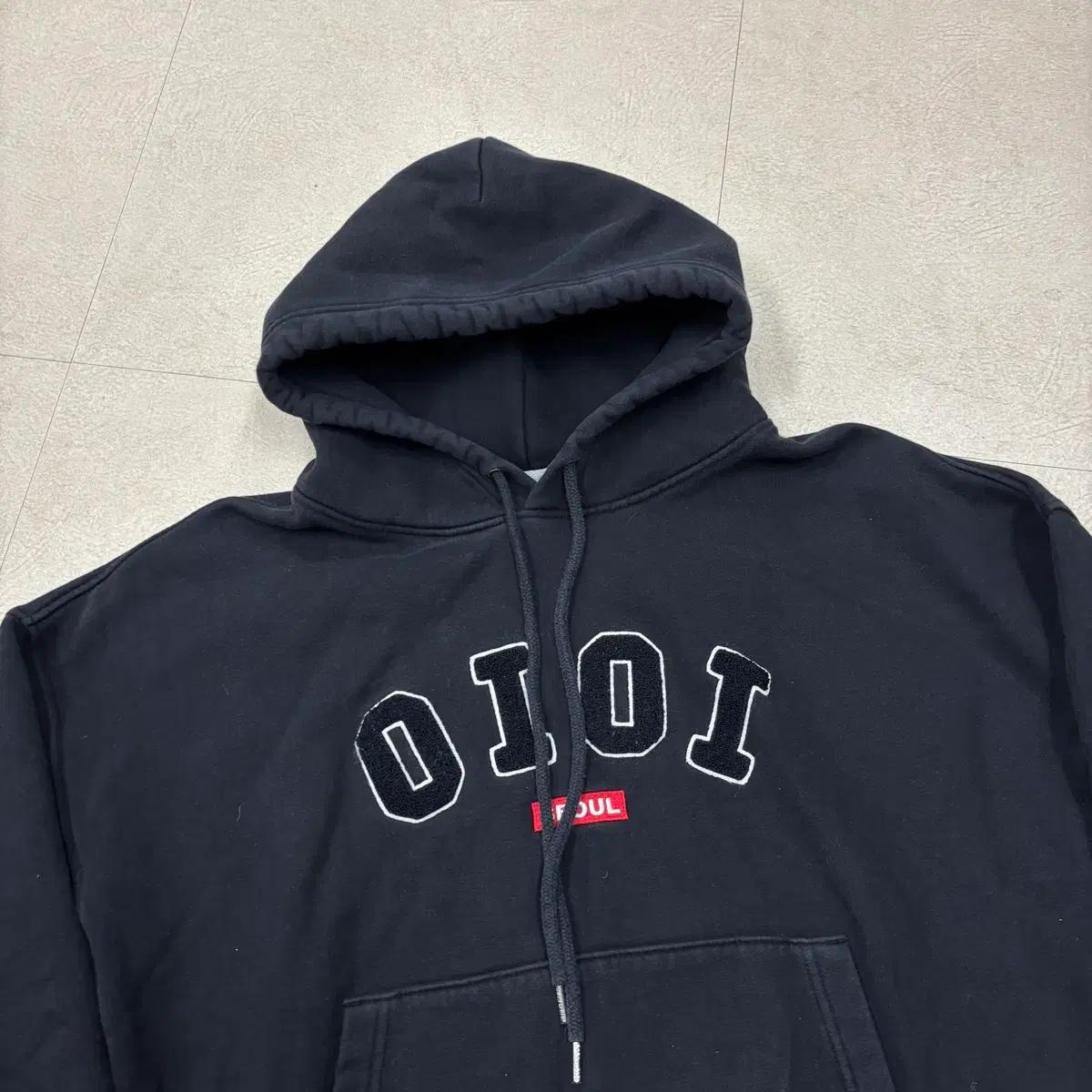 오아이오아이 빅로고 블랙 후드티 3