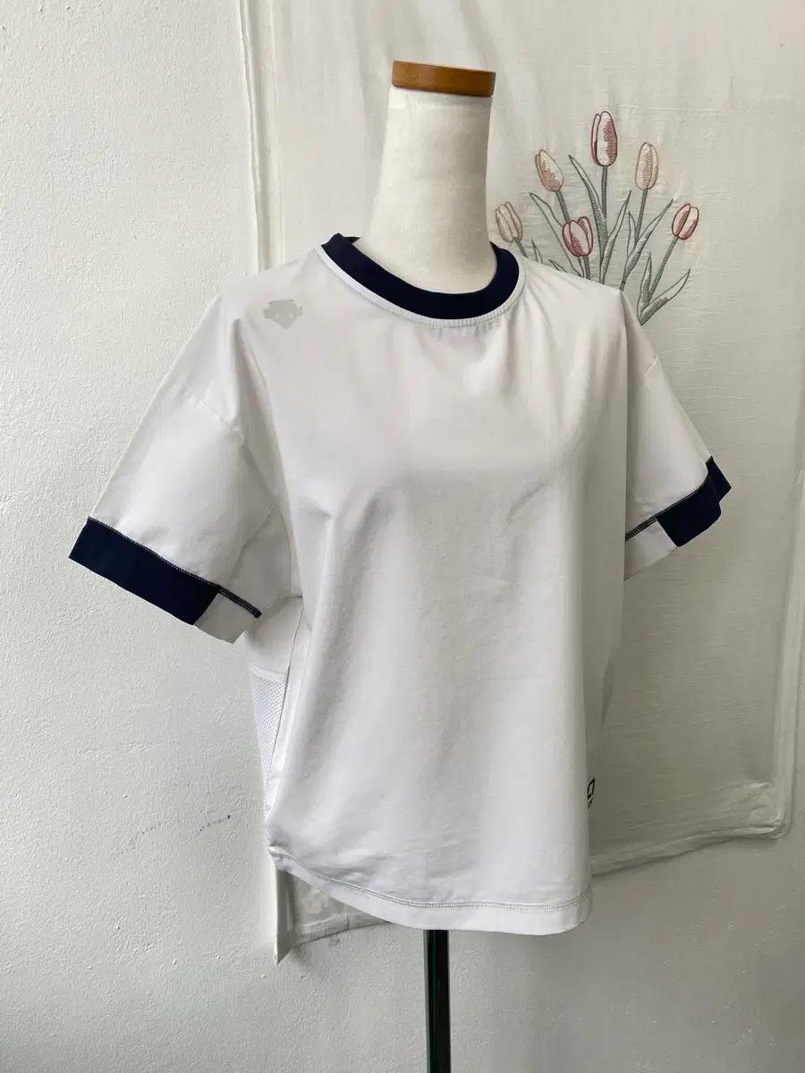 데상트 기능성 라운드 티셔츠 332 4