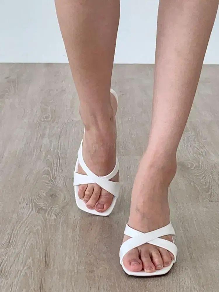 #774 스퀘어토 9cm 스틸레토힐 225 화이트 6