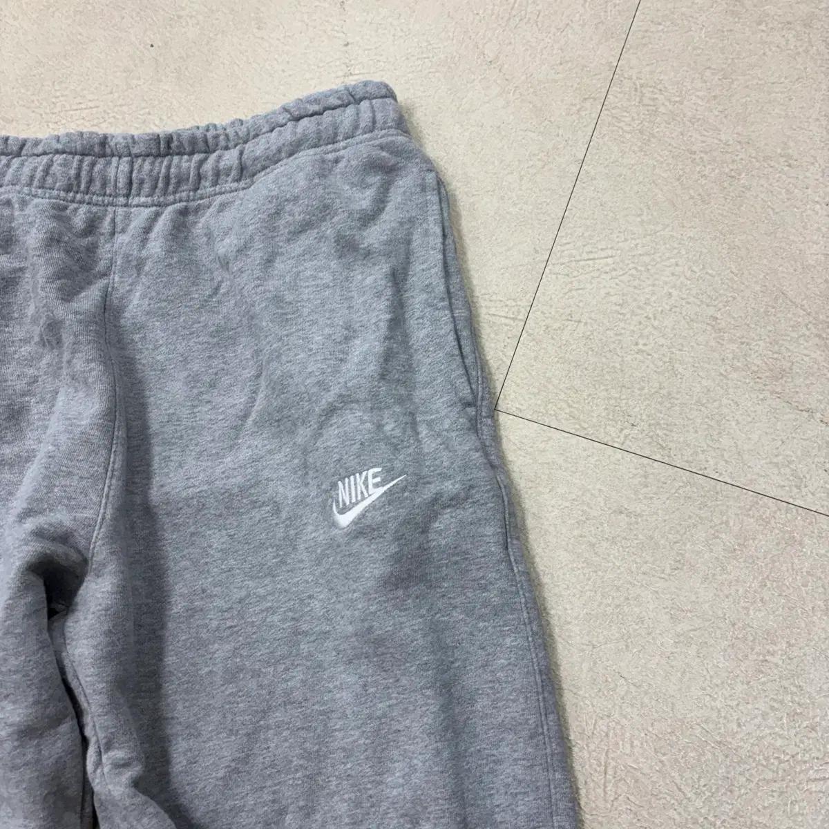나이키 스몰로고 그레이 조거팬츠 3